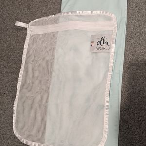 Ollie Swaddle Sky Blue
